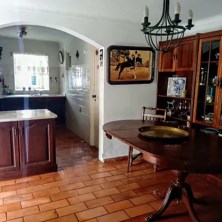 Quinta Do Banco Holiday home